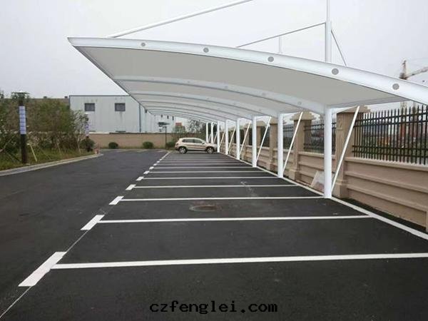 膜結構車棚
